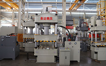 新型200吨三梁四柱液压机（台面1000*900mm）