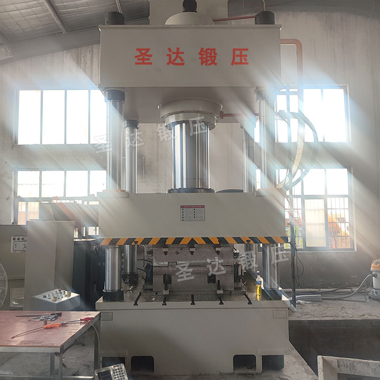 630吨石英石水槽成型液压机